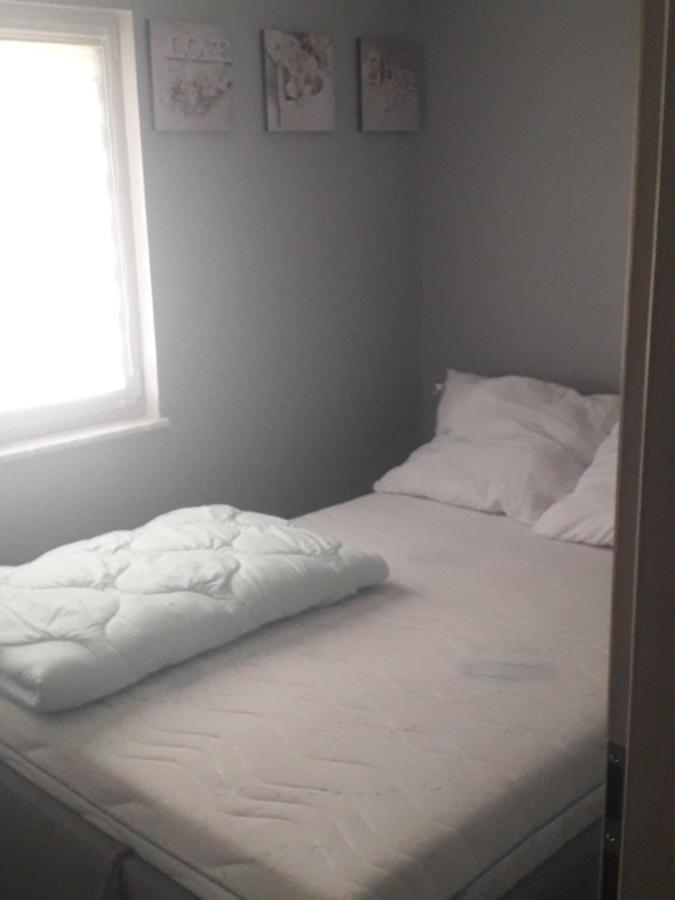 Hacjenda Lesny Zaulek Apartment Wlodawa Bagian luar foto
