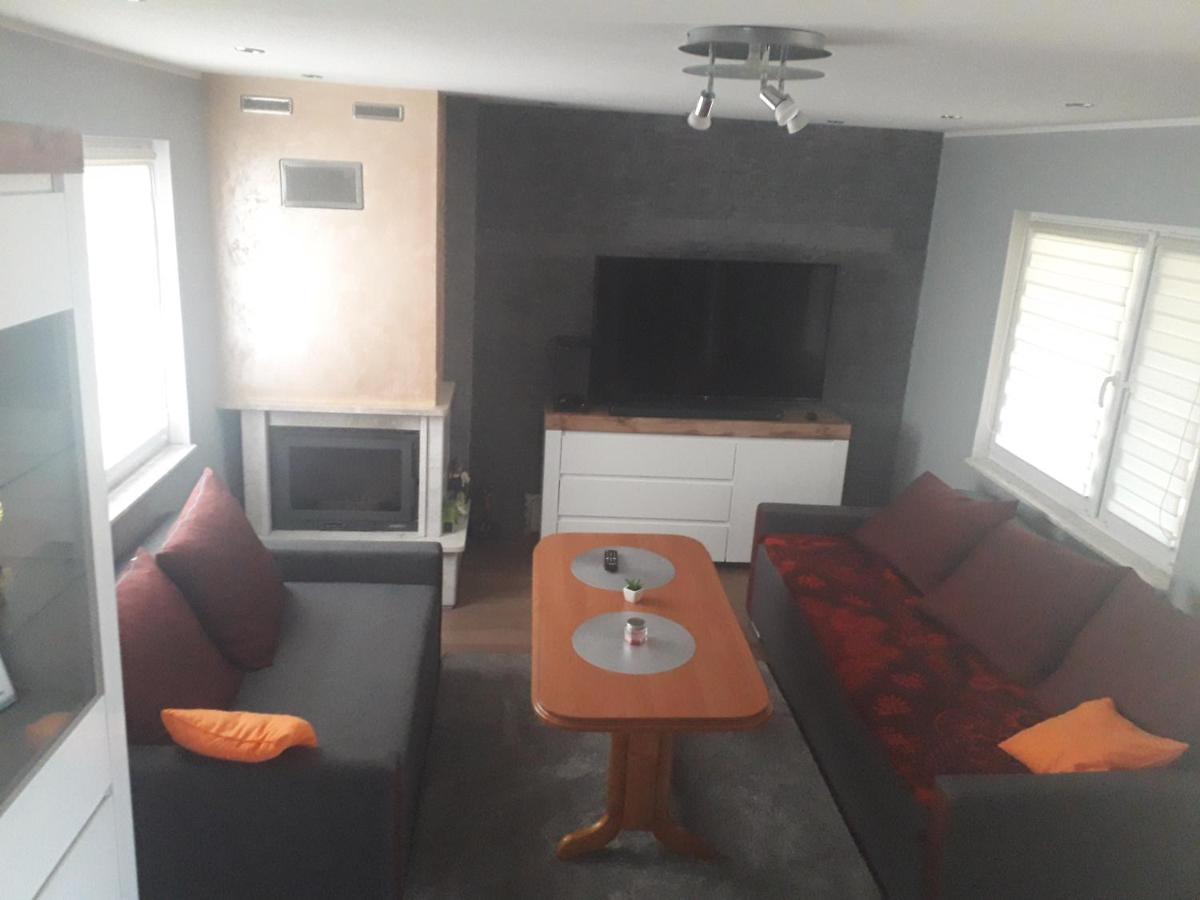 Hacjenda Lesny Zaulek Apartment Wlodawa Bagian luar foto